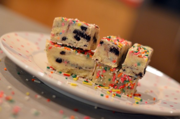 Cake Batter Cookies 'n' Cream Fudge